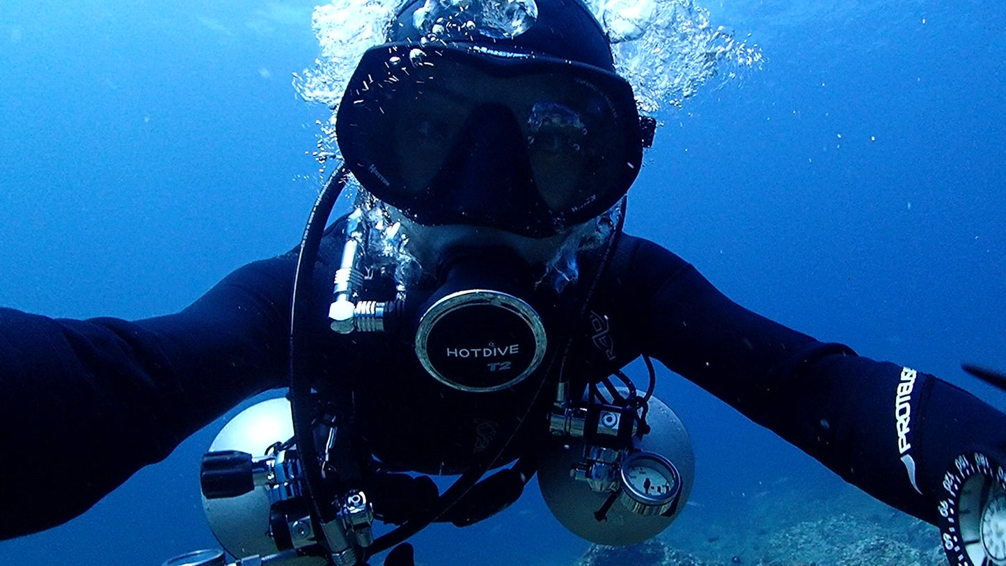 hotdive regulator underwater